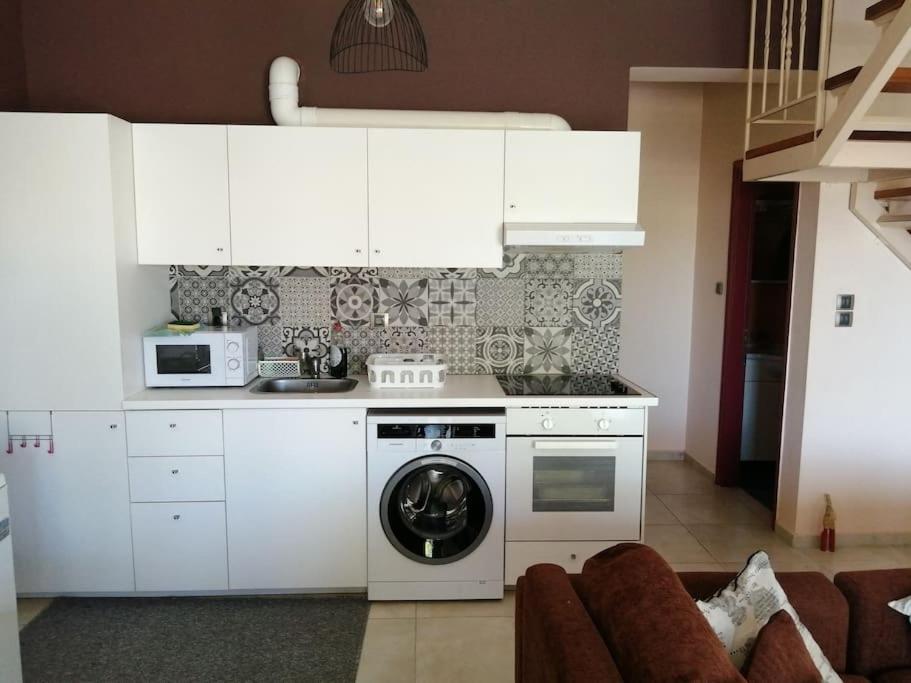 Nikolas Apartment. Aktaio Rio Patra エクステリア 写真